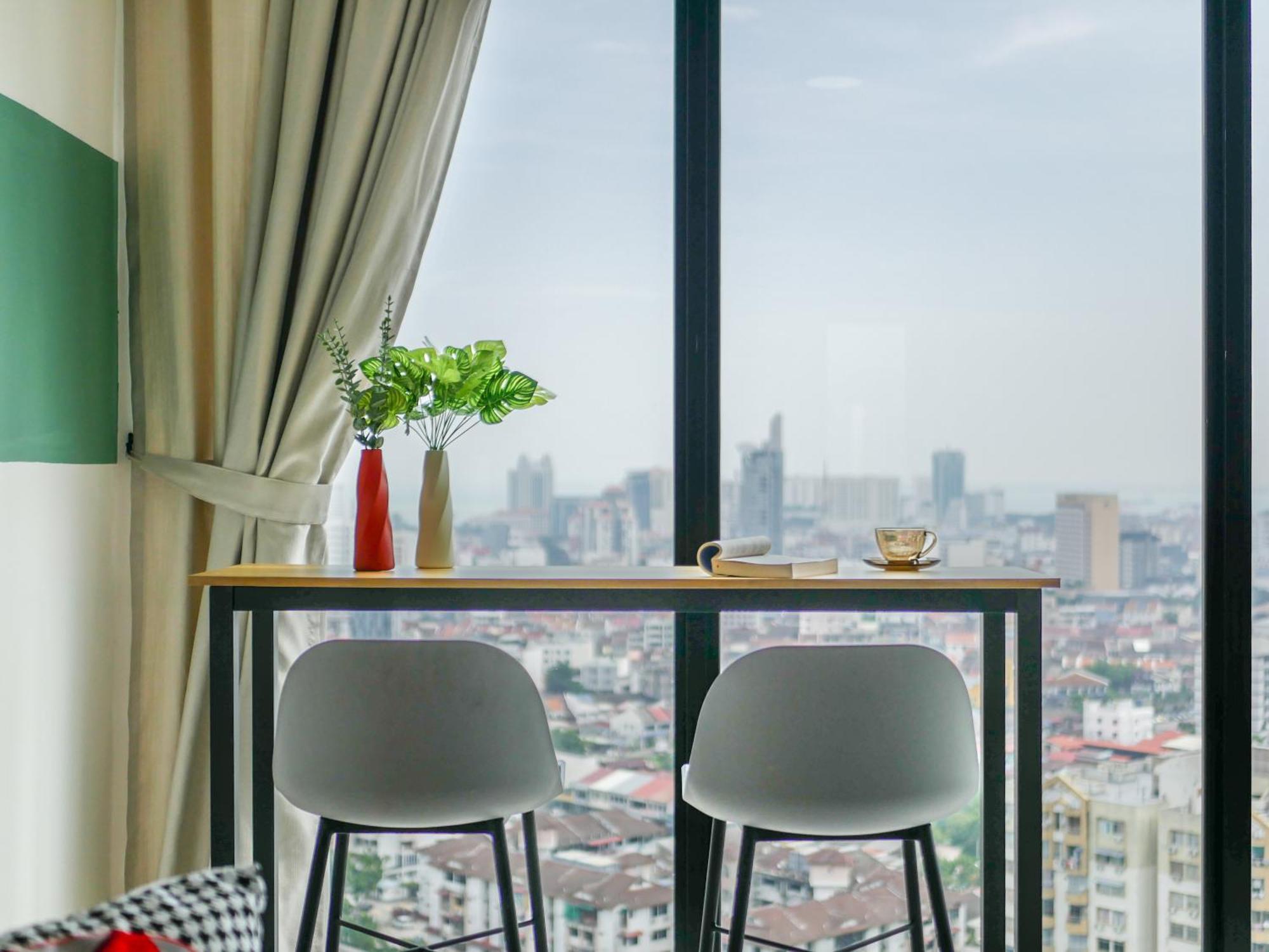 Apartment Beacon Executive By S&f #infinitypool #skygym *