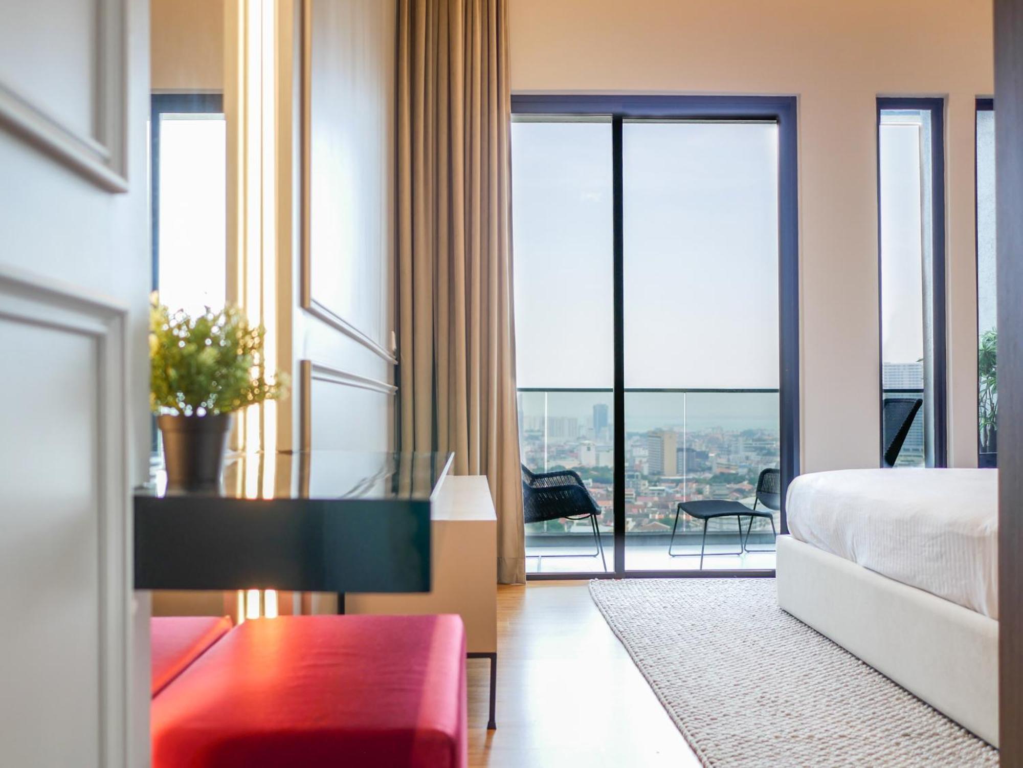 Apartment Beacon Executive By S&f #infinitypool #skygym *