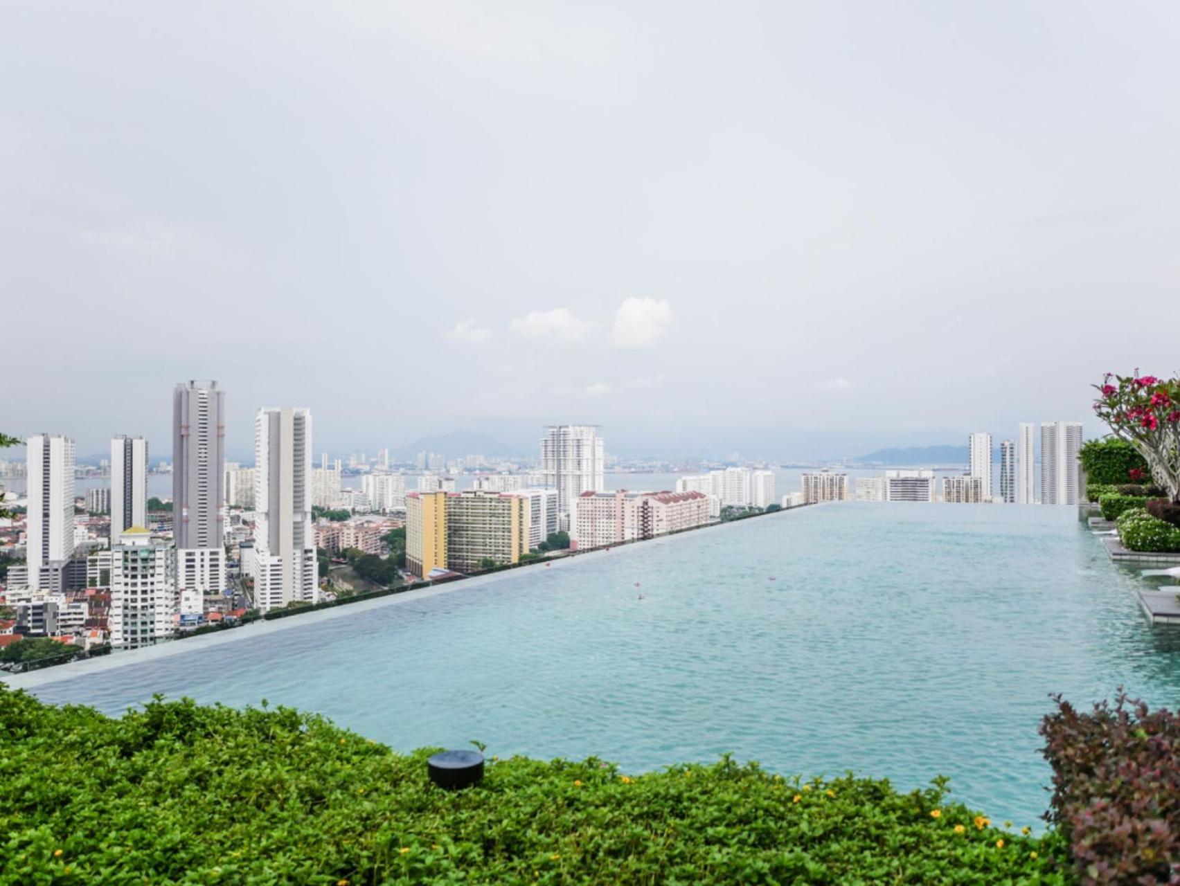Apartment Beacon Executive By S&f #infinitypool #skygym *