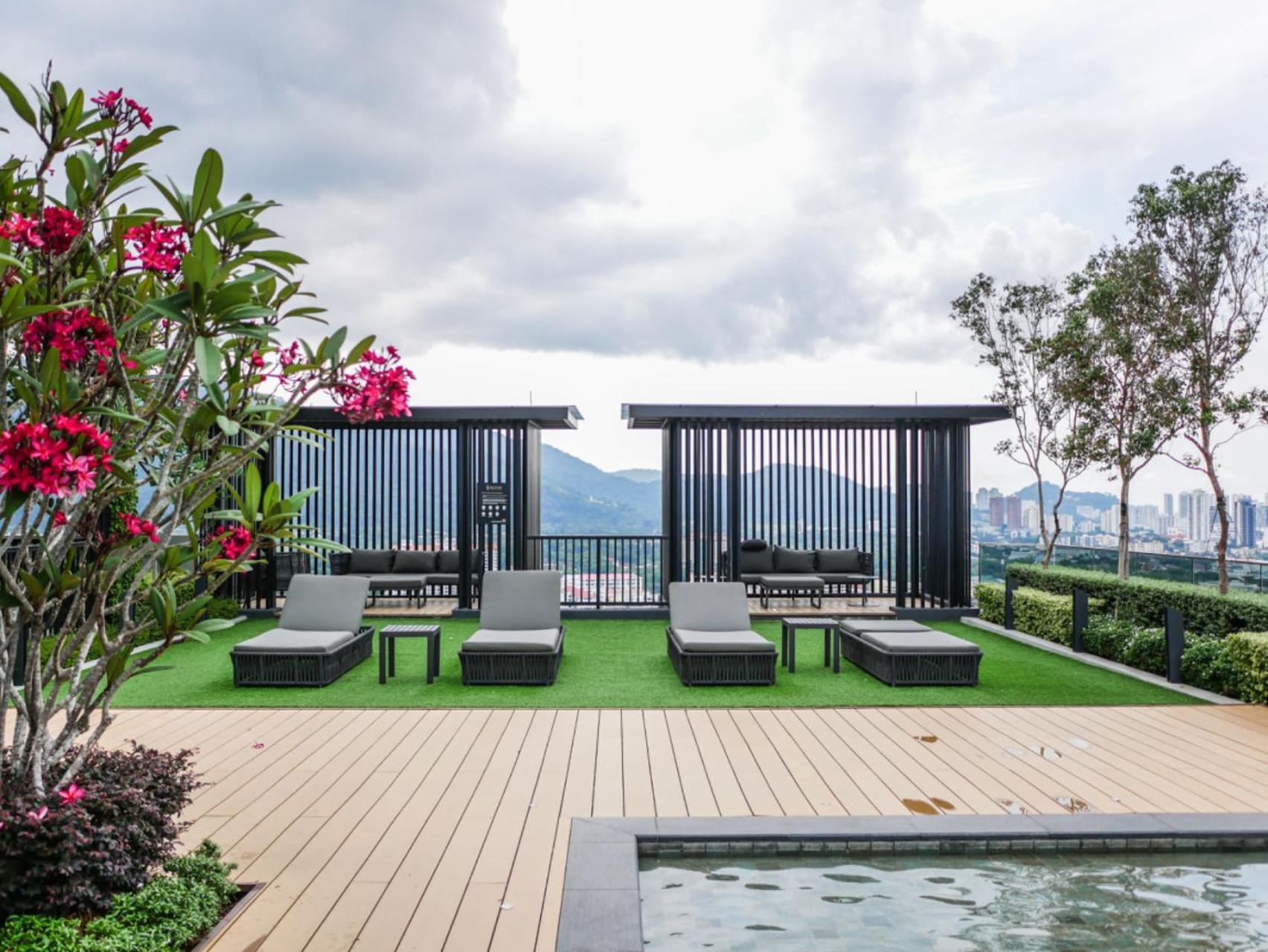 Beacon Executive By S&f #infinitypool #skygym Apartment *